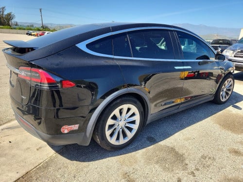 Tesla model X 75D 2018 សាងបាន