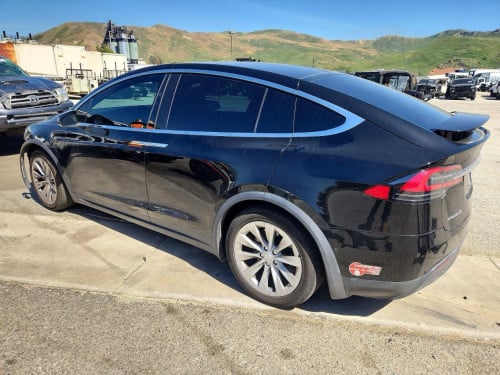 Tesla model X 75D 2018 សាងបាន