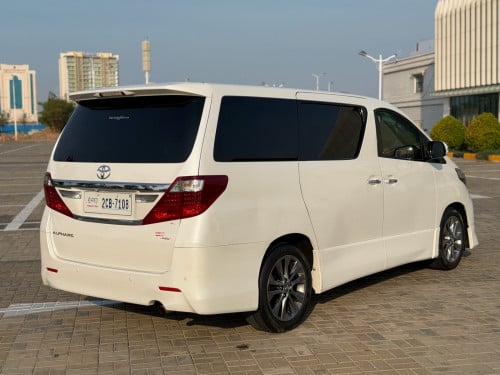 Toyota Alphard 2012 full  បើកដំបូល