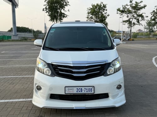Toyota Alphard បើកដំបូល 2012