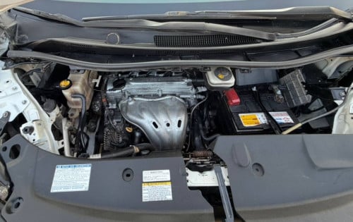 Toyota Alphard បើកដំបូល 2012