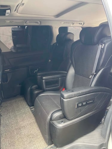 Toyota Alphard ស 2012