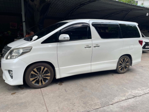 Toyota Alphard ស 2012