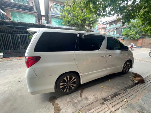 Toyota Alphard ស 2012