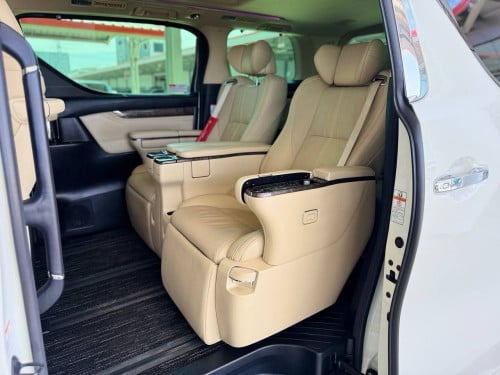 TOYOTA ALPHARD 2020