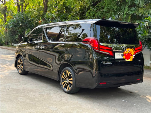 Toyota Alphart  ស្ពិច រុស្សុី  ឡានថ្មីម្ចាស់ដើម អត់បាញ់ថ្នាំ គីឡូប្រើតិច