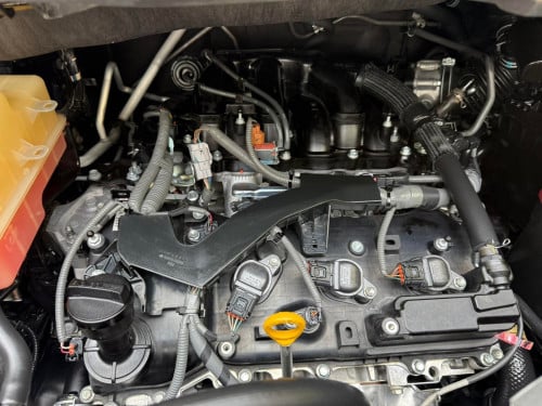 Toyota Alphart  ស្ពិច រុស្សុី  ឡានថ្មីម្ចាស់ដើម អត់បាញ់ថ្នាំ គីឡូប្រើតិច
