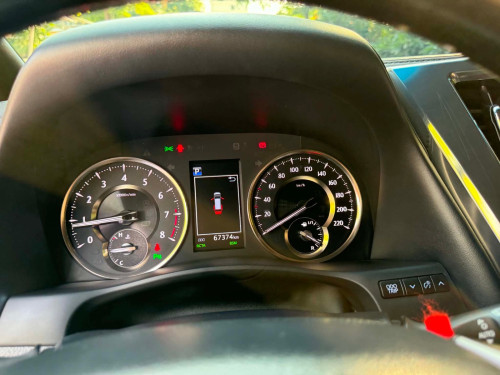 Toyota Alphart 2018 Executiv lounge ស្ពិចរុស្សុី​ ប្រេីបាន6គីឡូជាងសុីន​ ម្ចាញដេីមទីមួយ​ មិនដែលជួល