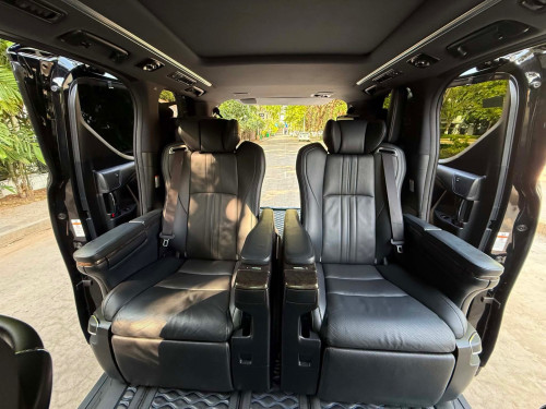 Toyota Alphart 2018 Executiv lounge ស្ពិចរុស្សុី​ ប្រេីបាន6គីឡូជាងសុីន​ ម្ចាញដេីមទីមួយ​ មិនដែលជួល