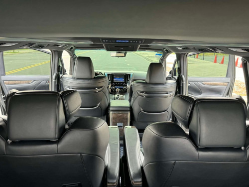 Toyota Alphart 2018 Executiv lounge ស្ពិចរុស្សុី​ ប្រេីបាន6គីឡូជាងសុីន​ ម្ចាញដេីមទីមួយ​ មិនដែលជួល