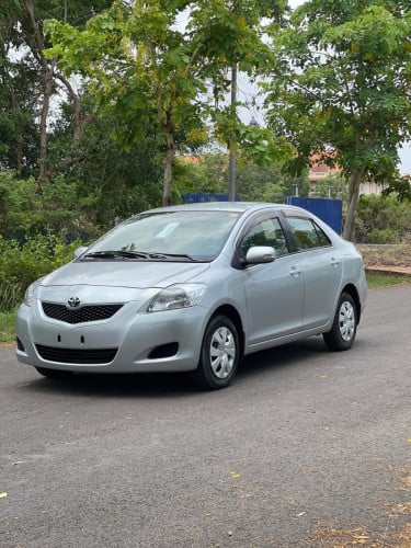 Toyota belta (2011សន្លឹកពន្ធនៅសៀមរាប)