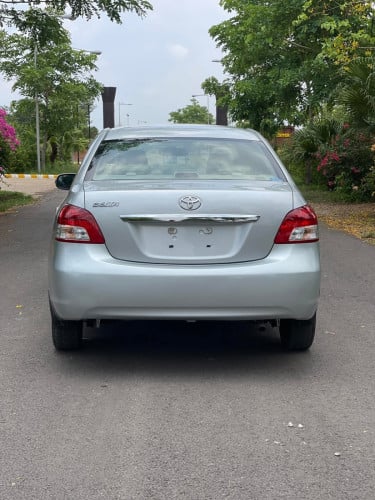 Toyota belta (2011សន្លឹកពន្ធនៅសៀមរាប)