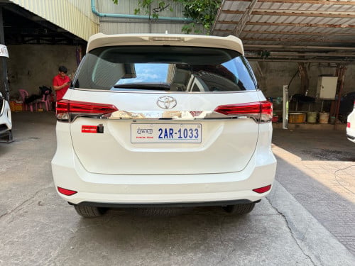 TOYOTA Fortuner នៅថ្មីណាស់ម្ចាស់ដើម,Year:2018 ជិះបានតិច