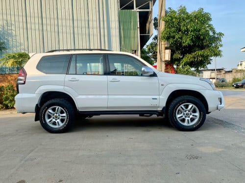 Toyota PRA 05 ពណ៍ស ឡានស្អាតអត់មានបុកប៉ះទេលក់ប្រញ៉ាប់