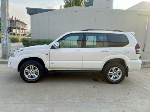 Toyota PRA 05 ពណ៍ស ឡានស្អាតអត់មានបុកប៉ះទេលក់ប្រញ៉ាប់