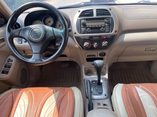 Toyota RAV4 2002 ប៉ុង1 ម្ចាស់ដើម