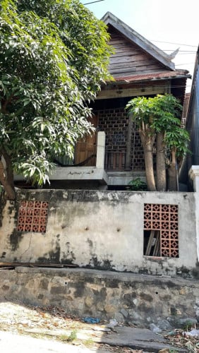 Traditional Khmer house for rent