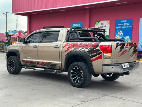 Tundra 08 ឡើងមុខ 014 limited ឡានស្អាត មានឡាយសិន