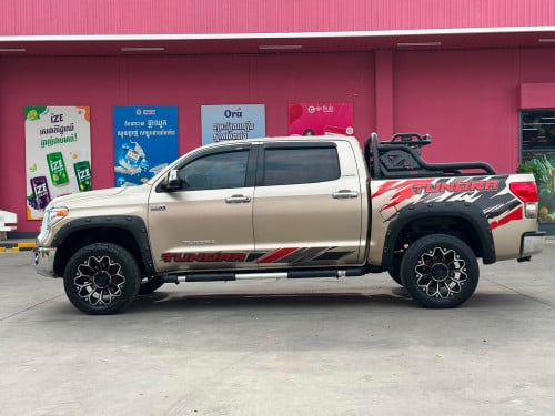 Tundra 08 ឡើងមុខ 014 limited ឡានស្អាត មានឡាយសិន