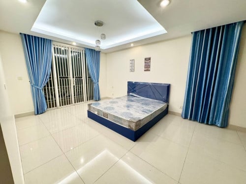 Twin Villa 7 bedrooms for rent Near Orkide St 2004