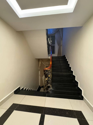 Twin Villa 7 bedrooms for rent Near Orkide St 2004