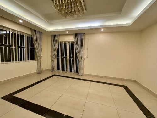 Twin Villa 7 bedrooms for rent Near Orkide St 2004