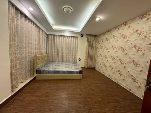 Twin Villa 7 bedrooms for rent Near Orkide St 2004