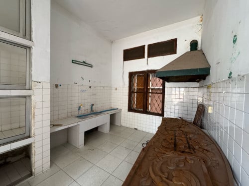 Villa 5 Bedrooms For Rent in Toul Kork Area