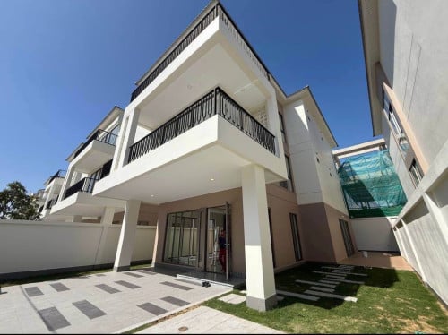 Villa Selling