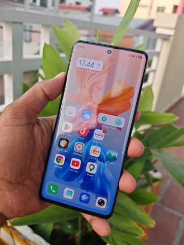 Vivo X60 Pro 12g/256g_CH(វៃដូរបាន)👉$135