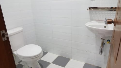 Western 1Bedroom Apartment Elevator Russian Market