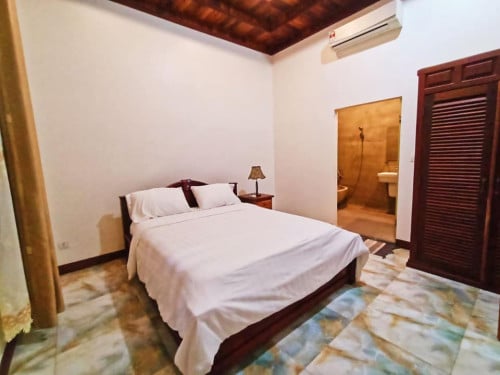 Western Style 2  Bedrooms Apartment for Rent-Slokram