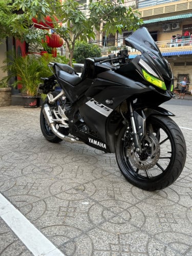 Yamaha R15