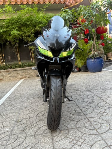 Yamaha R15