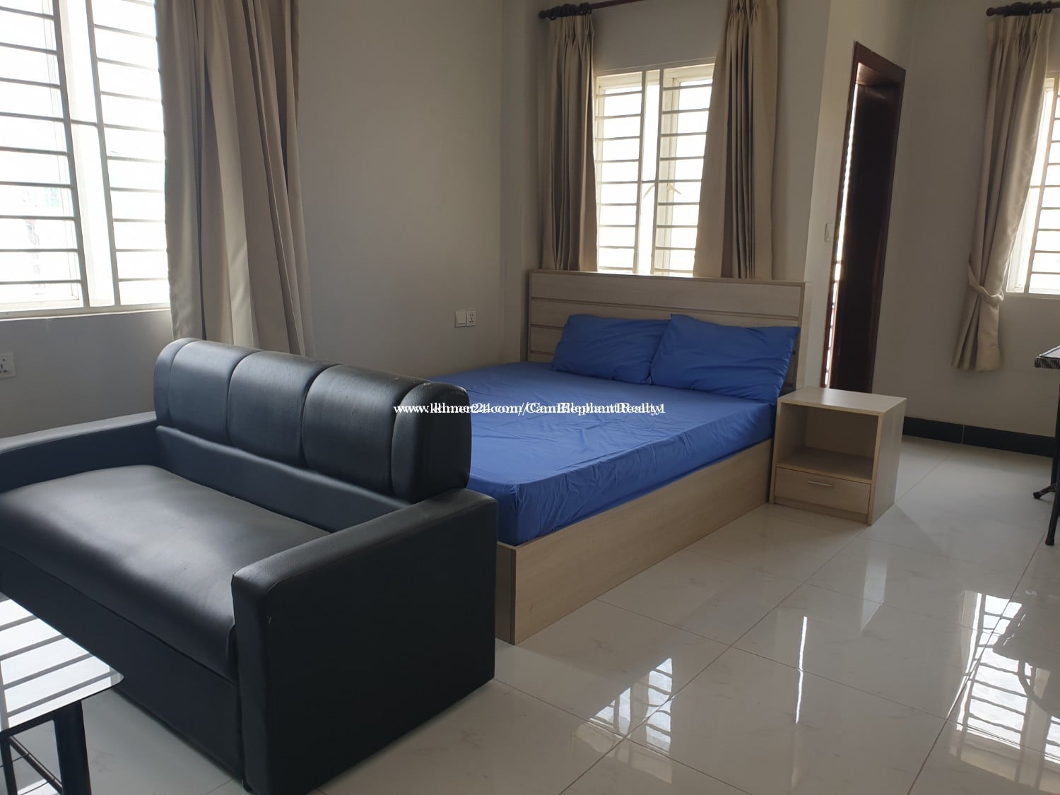 Western 1Bedroom Apartment Elevator Russian Market