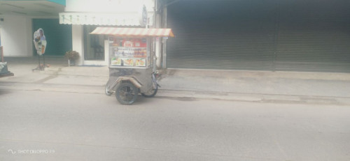 រ៉ឺម៉ក នំបុ័ងសាំងវុិចលក់(សម្រាប់អ្នកចង់រកស៊ី)