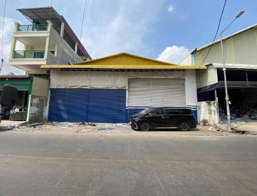 #ឃ្លាំងអាជីវកម្មជួលនៅ ស្ទឹងមានជ័យ។