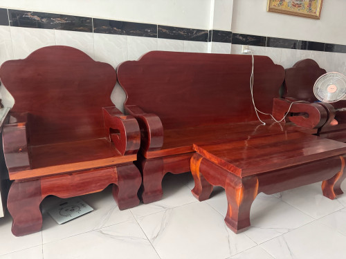 ឈុតសាឡុងសុក្រម