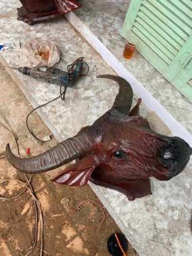 ស្នែងក្របី ក្បាលឈើ