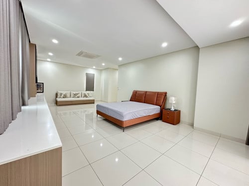 វីឡា​អាងទឹក​សម្រាប់​ជួល