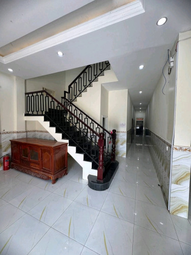 វីឡាជួលក្រុងបាវិត16បន្ទប់ មានផ្ទះបាយ