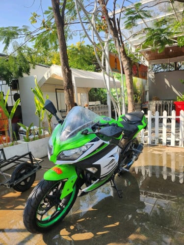 ម៉ូតូទើបទិញមនុស្សស្រីជិះ លក់បន្ទាន់