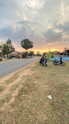 ដីលក់
