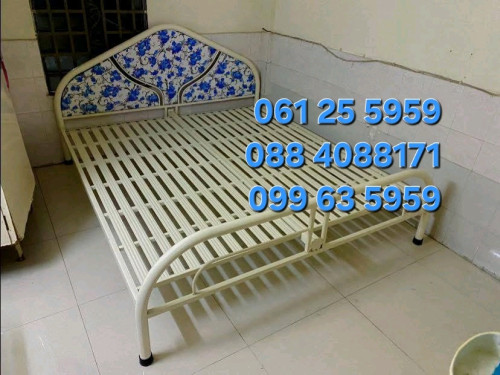 គ្រែក្បាលផ្កា1.6មx 2.0ម