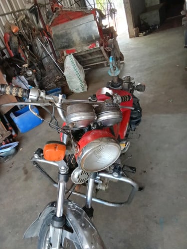 ម៉ូតូ150