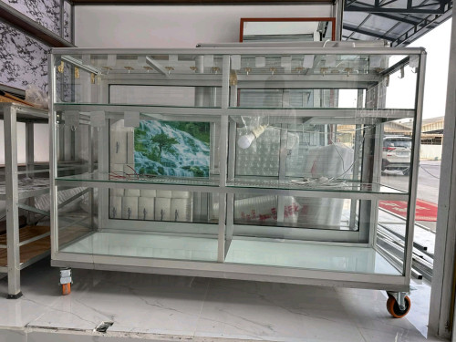 អីវាន់លក់លៃឡុងចុះតម្លៃ 50% សរុបទាំងទូ2 ឆ្នាំងដាំបាយនិងស្ល ម៉ាស៊ីនបូមធូលី សុទ្ធតែថ្មី 99% លញ្ចក់