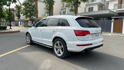 ឡានលក់ Audi Q7 S’line ឆ្នាំ2014 full Options  ម៉ាសុីនម៉ាស៊ូត ស្មាតឃី