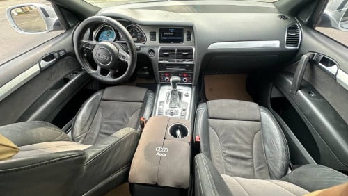 ឡានលក់ Audi Q7 S’line ឆ្នាំ2014 full Options  ម៉ាសុីនម៉ាស៊ូត ស្មាតឃី