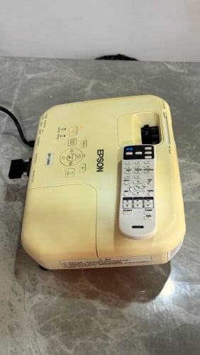 ម៉ាស៊ីនបញ្ចាំងកុនEPSON EB-C26XE