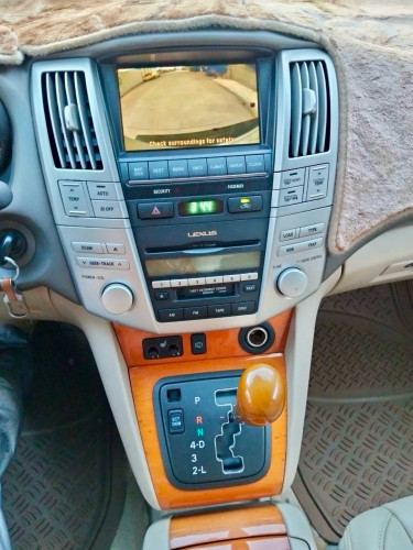 រថយន្ត Lexus RX330ឆ្នាំផលិត2004 ប៉ុង១ ពណ៍ប្រផេះឡានស្អាតអត់បុកប៉ះច្រេះទេលក់